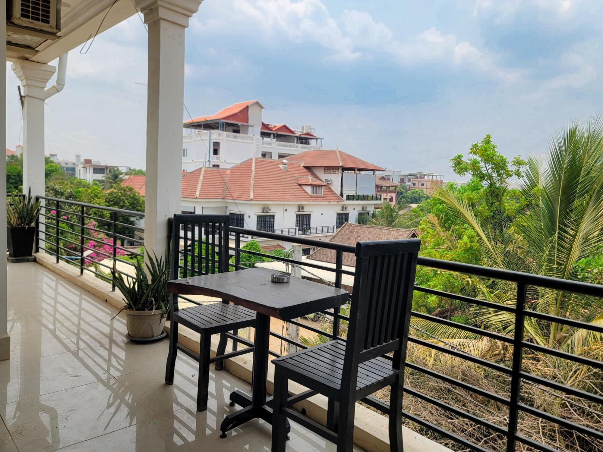 Bed & Bedzzz Hostel Siem Reap Bagian luar foto