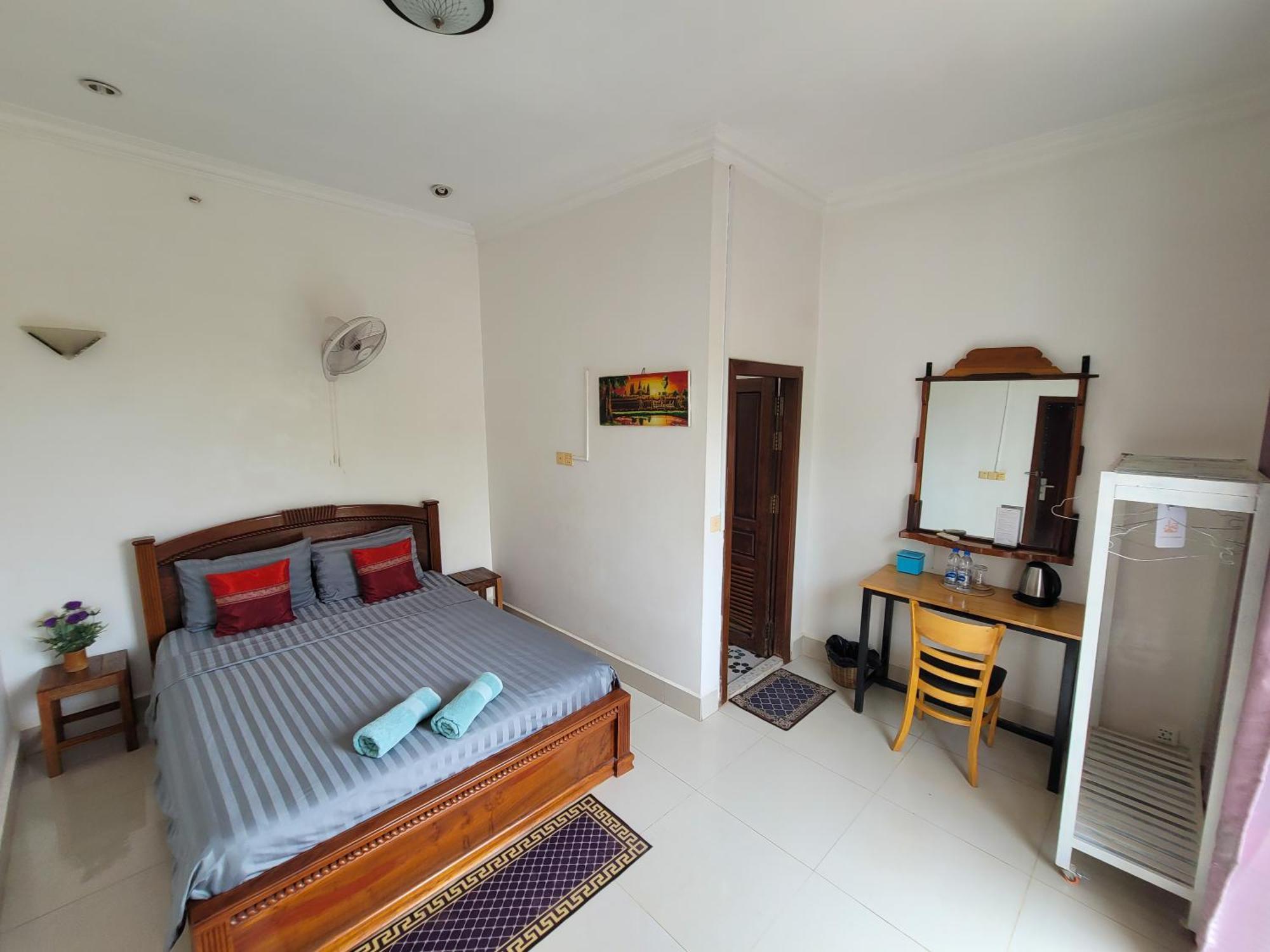 Bed & Bedzzz Hostel Siem Reap Bagian luar foto