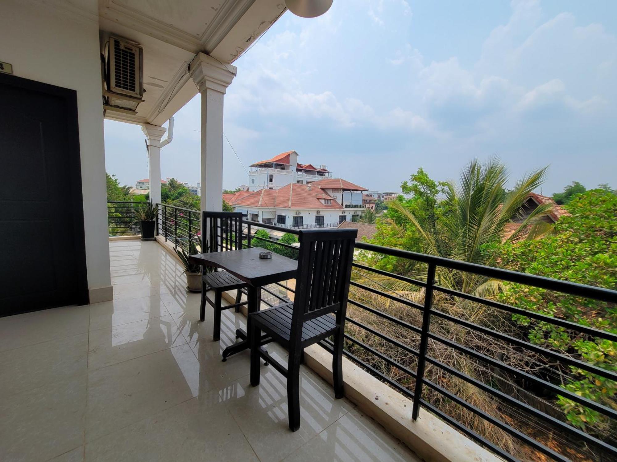 Bed & Bedzzz Hostel Siem Reap Bagian luar foto