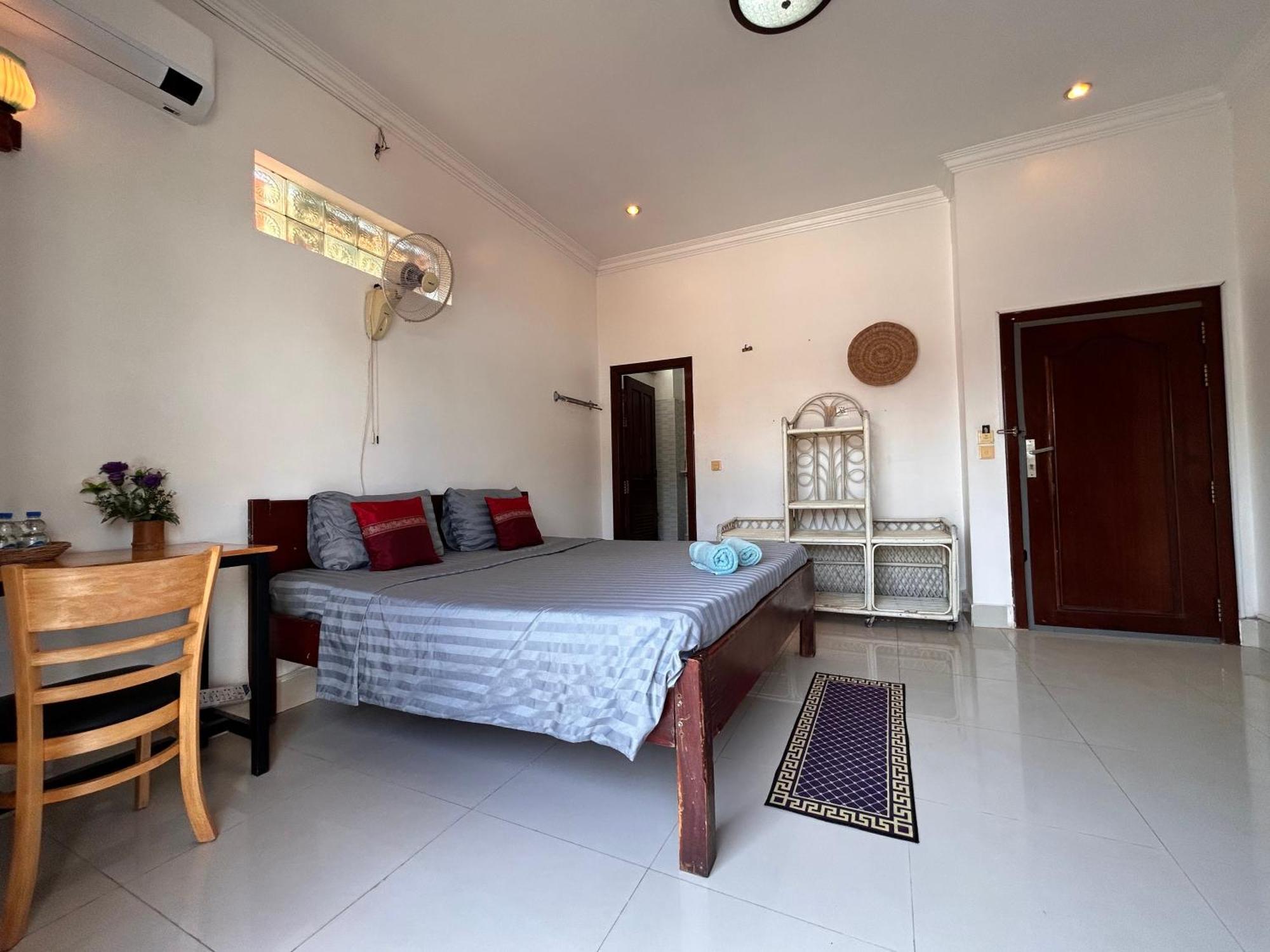 Bed & Bedzzz Hostel Siem Reap Bagian luar foto