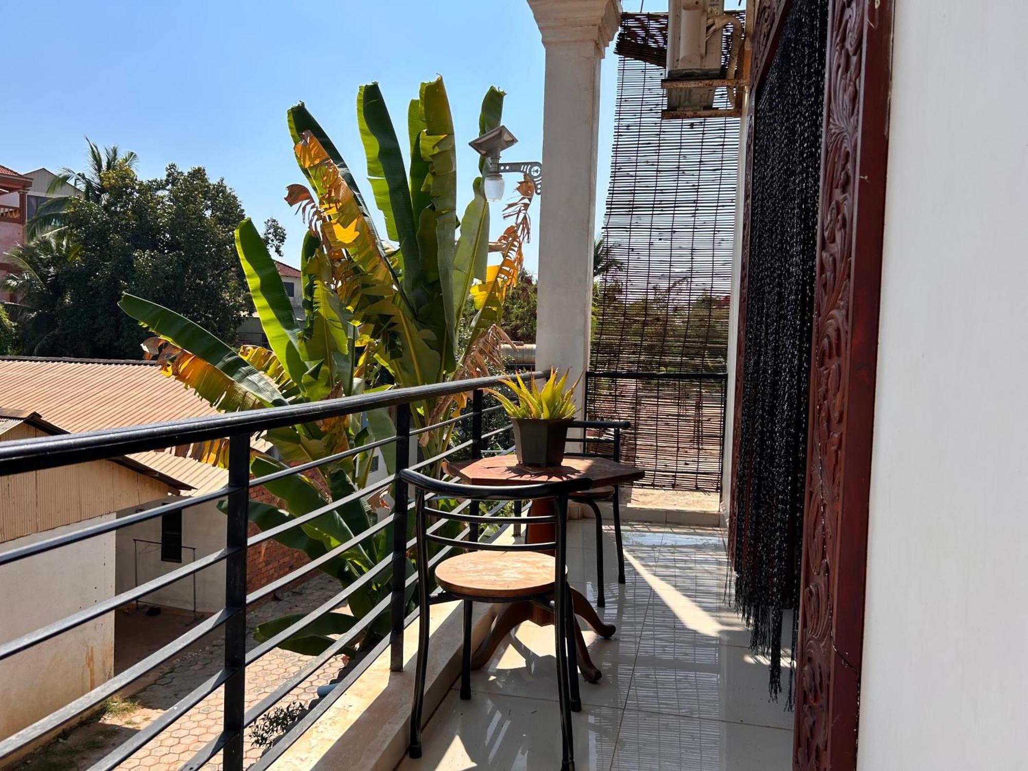Bed & Bedzzz Hostel Siem Reap Bagian luar foto