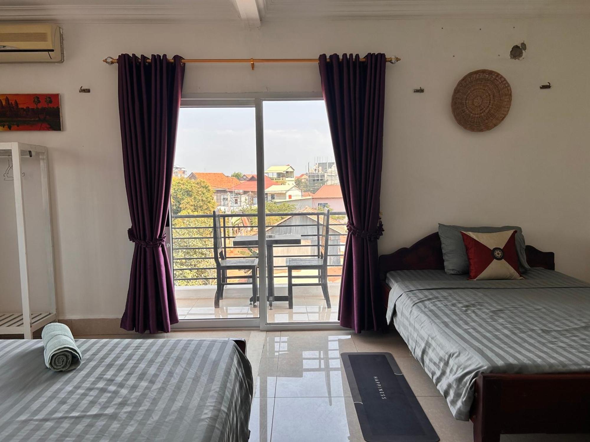 Bed & Bedzzz Hostel Siem Reap Bagian luar foto