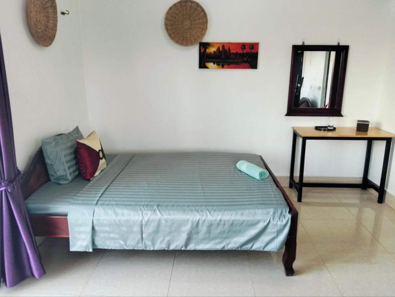 Bed & Bedzzz Hostel Siem Reap Bagian luar foto